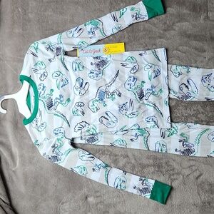NWT Kids Cat&Jack pajama set, size 8, 100% cotton